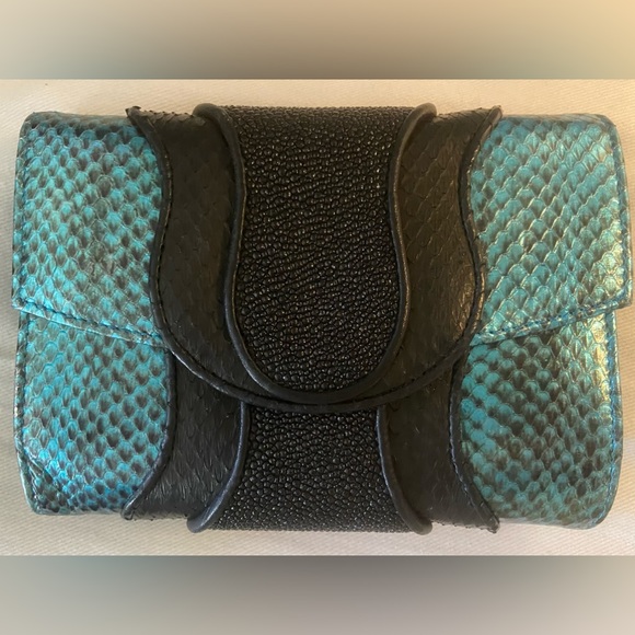 Khirma Python and Shagreen Bag Clutch w/ Shoulder Chain - Picture 2 of 10